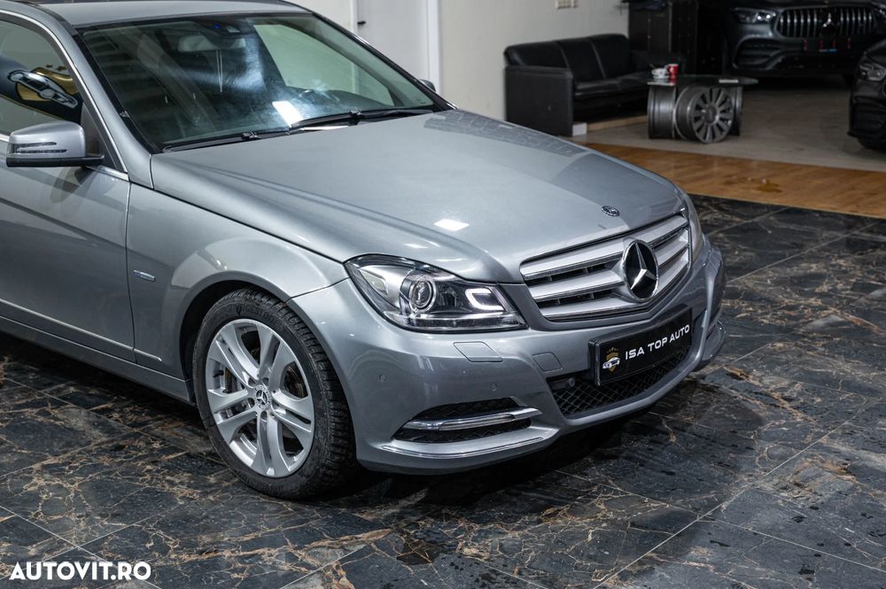 Mercedes-Benz C 250 (BlueTEC) d 4Matic 7G-TRONIC AMG Line - 13