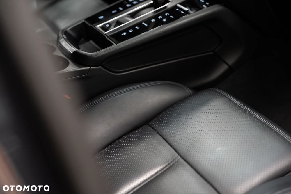 Porsche Macan S - 35