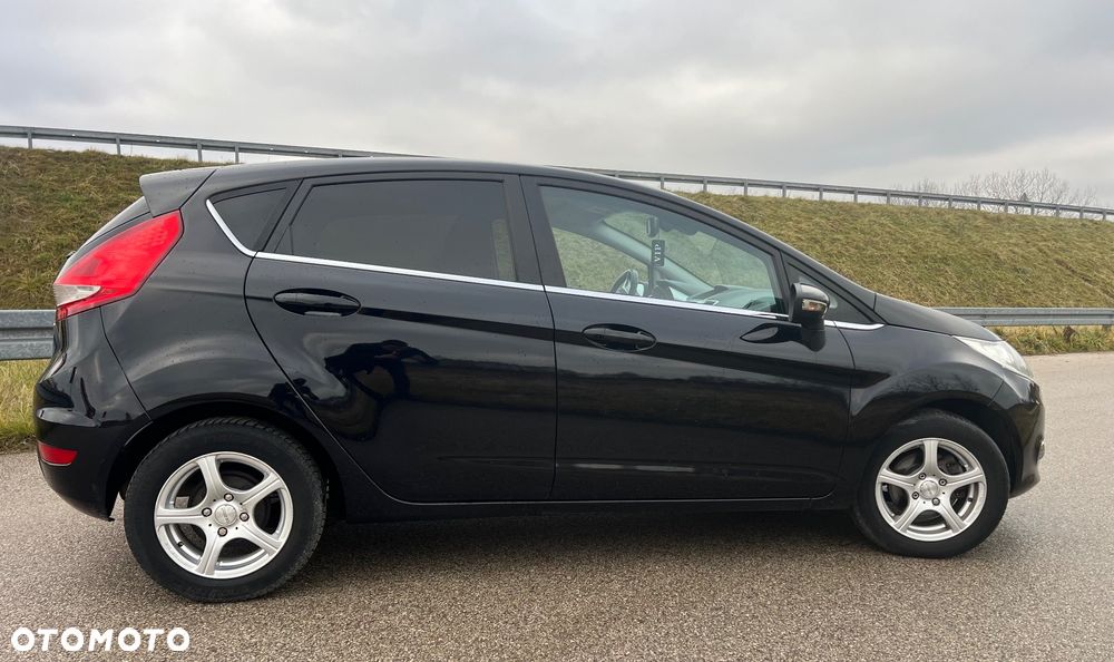 Ford Fiesta 1.6 Titanium - 5