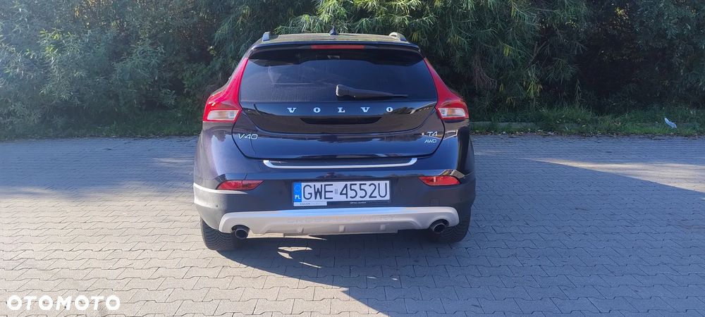 Volvo V40 2015 photo 4