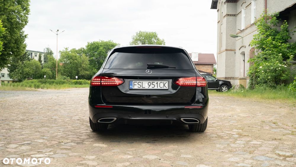 Mercedes-Benz Klasa E 300 9G-TRONIC AMG Line - 6