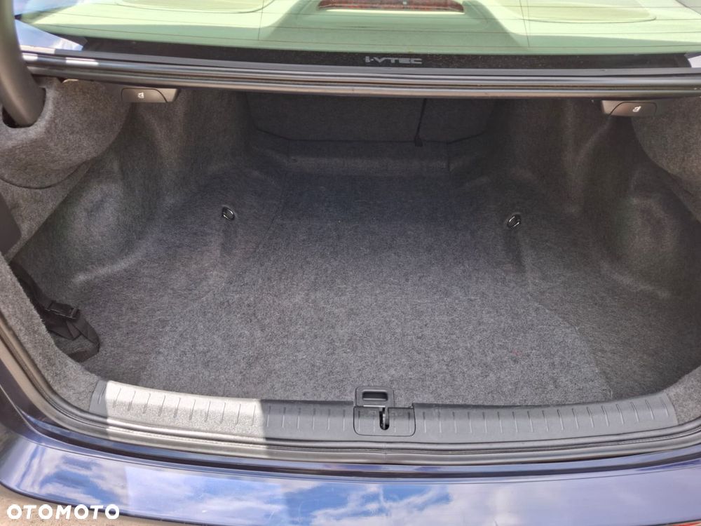 Honda Accord 2.0 Elegance - 19