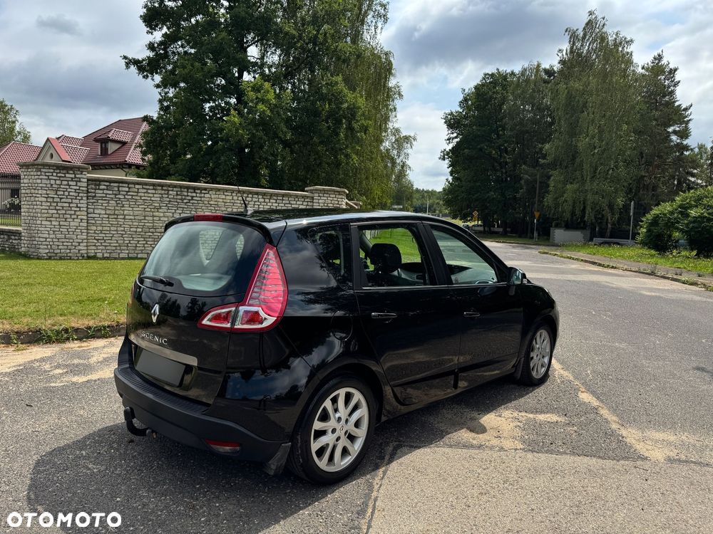 Renault Scenic 1.6 16V Luxe Expression - 9
