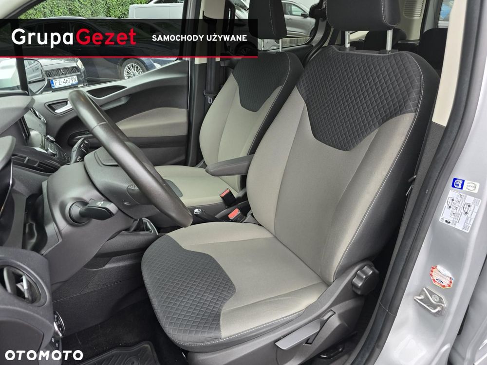 Ford Tourneo Courier - 31