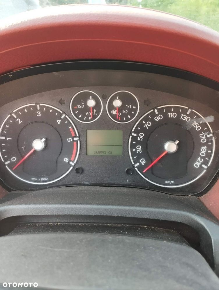 Ford Fiesta - 5