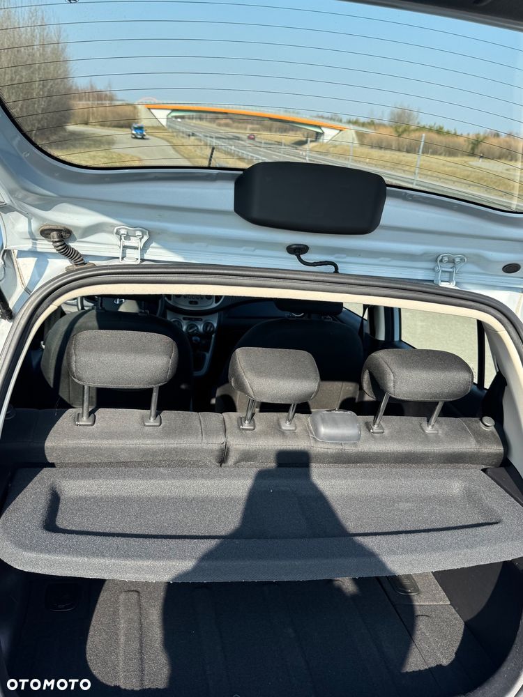 Hyundai i10 1.1 Edition 20 - 6
