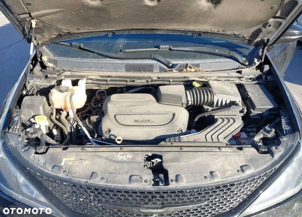 Chrysler Pacifica - 13