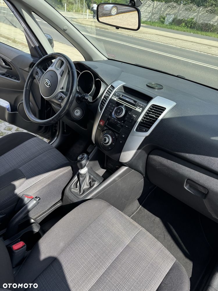 Kia Venga - 7