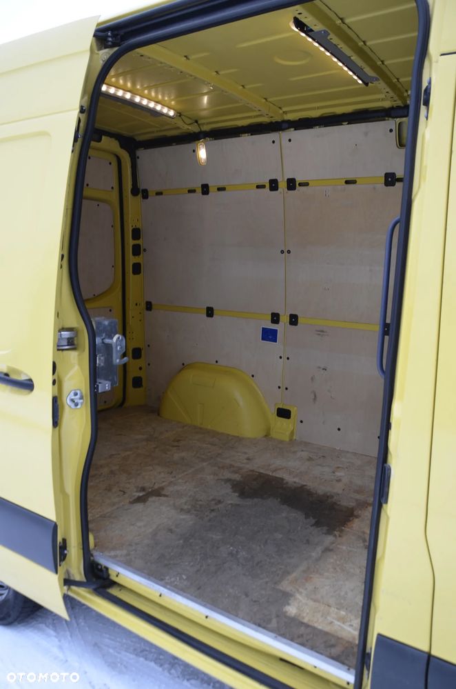 Mercedes-Benz Sprinter - 19