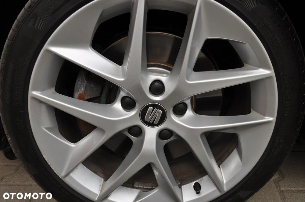 Seat Leon Sportstourer 2.0 TDI DPF DSG FR - 21