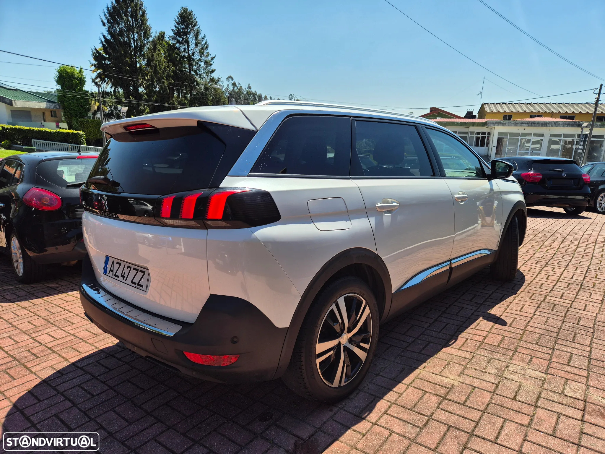 Peugeot 5008 1.5 BlueHDi Allure EAT8 - 11