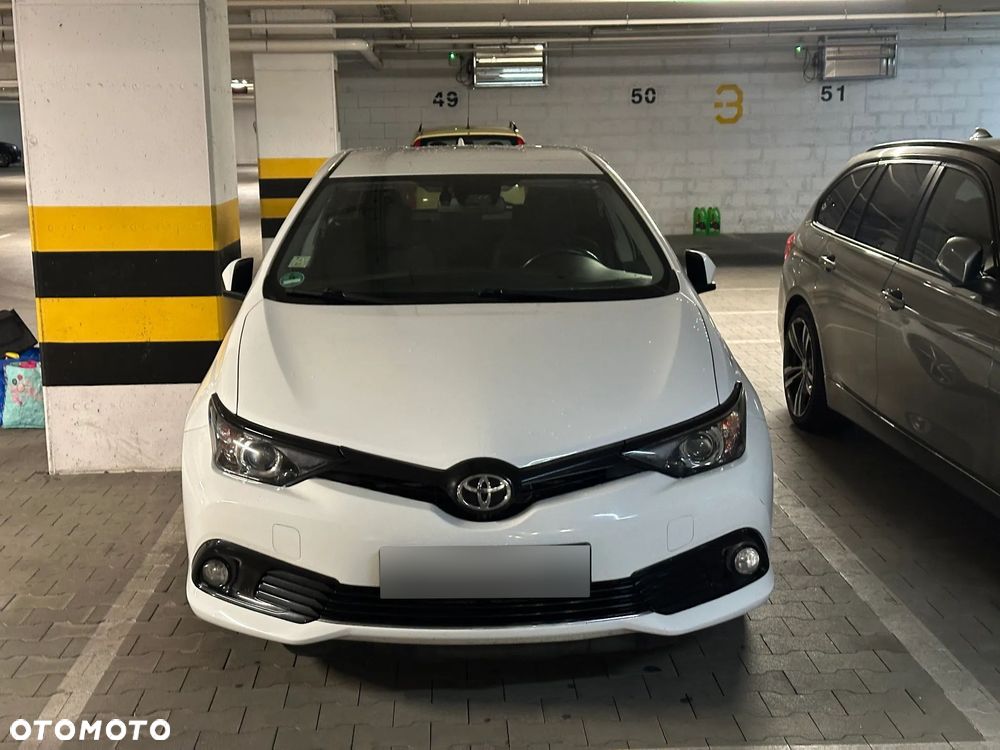 Toyota Auris 1.2 Turbo Team Deutschland - 3