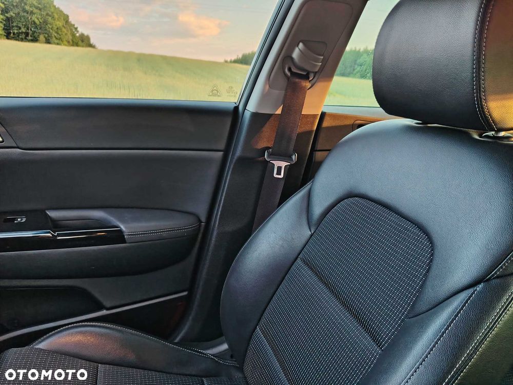 Kia Sportage - 8
