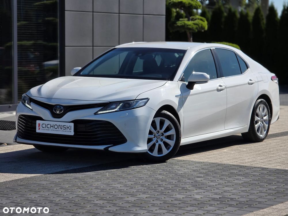 Toyota Camry 2.5 Hybrid Comfort CVT - 1
