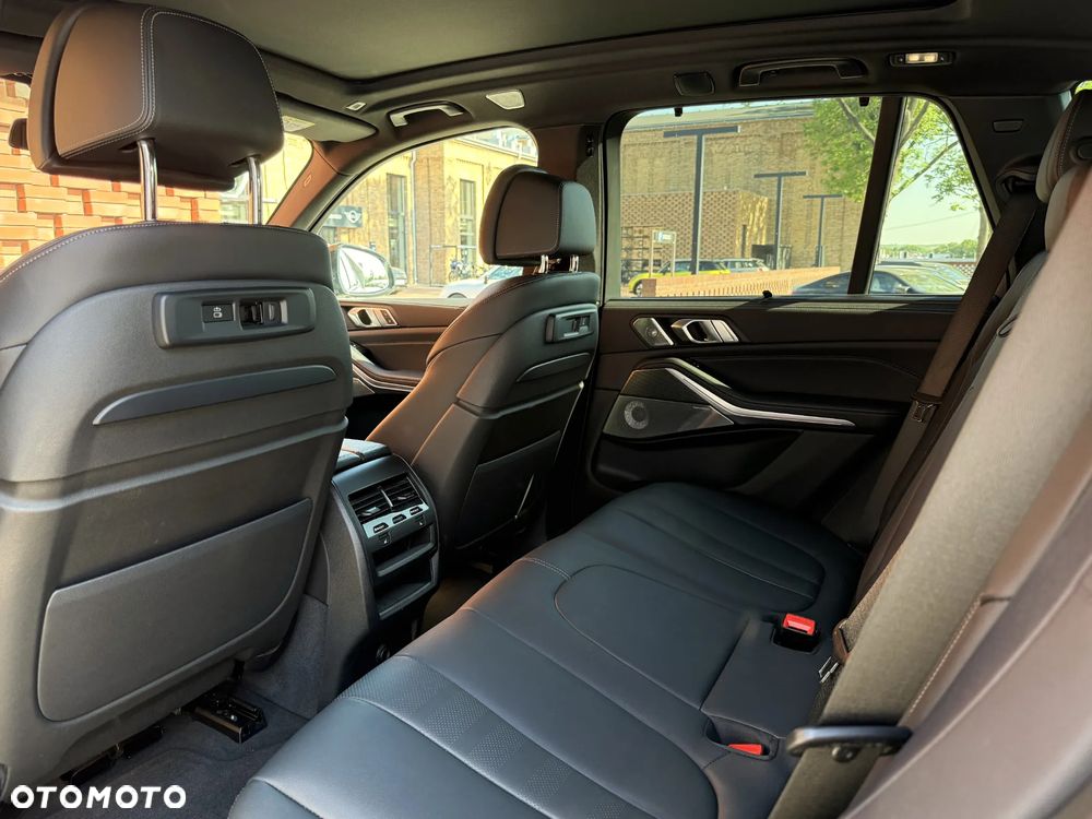 BMW X5 - 11