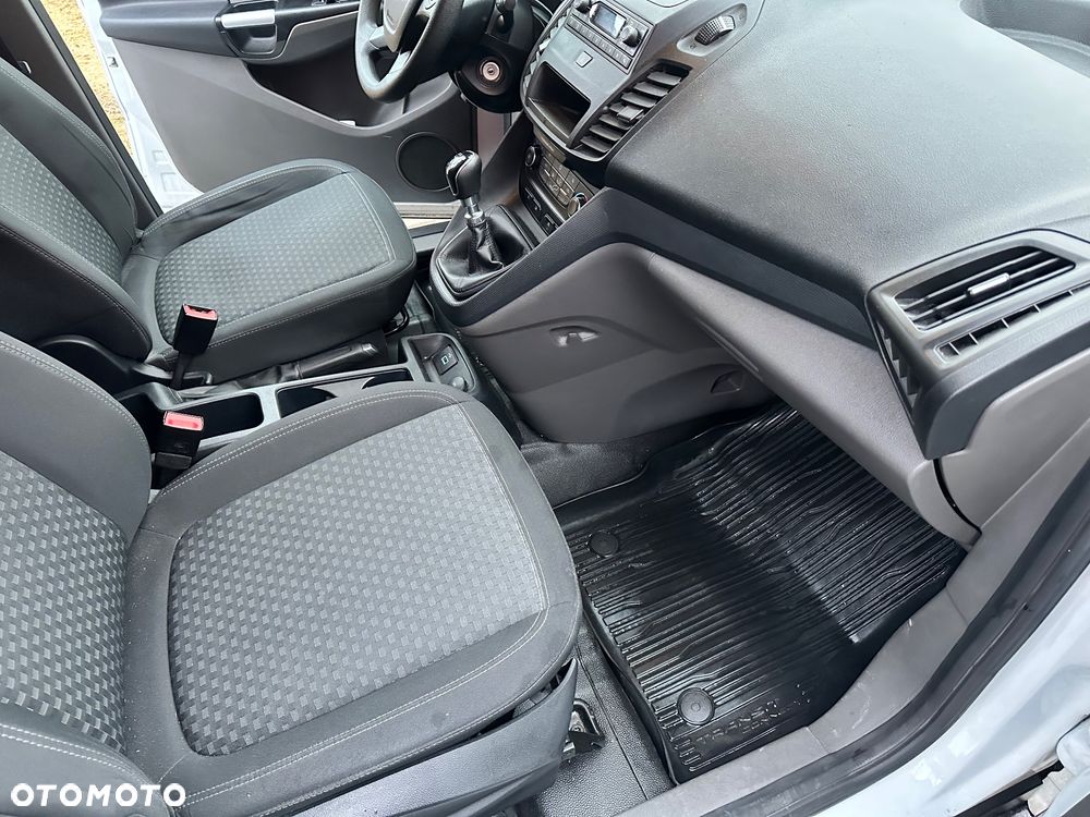 Ford Transit Connect - 6