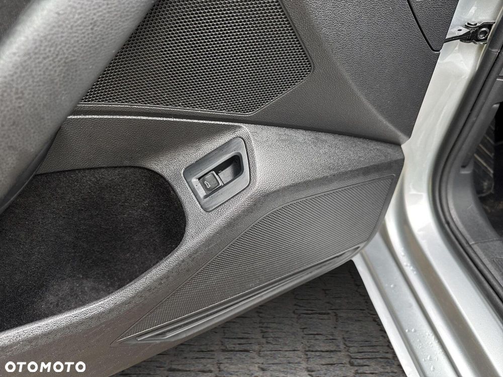Volkswagen Passat 2.0 TDI EVO Business - 36