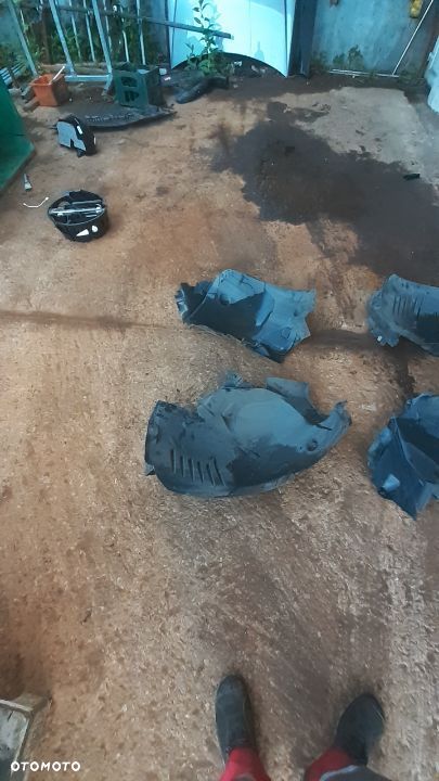 Nadkola mercedes w204 lift - 1