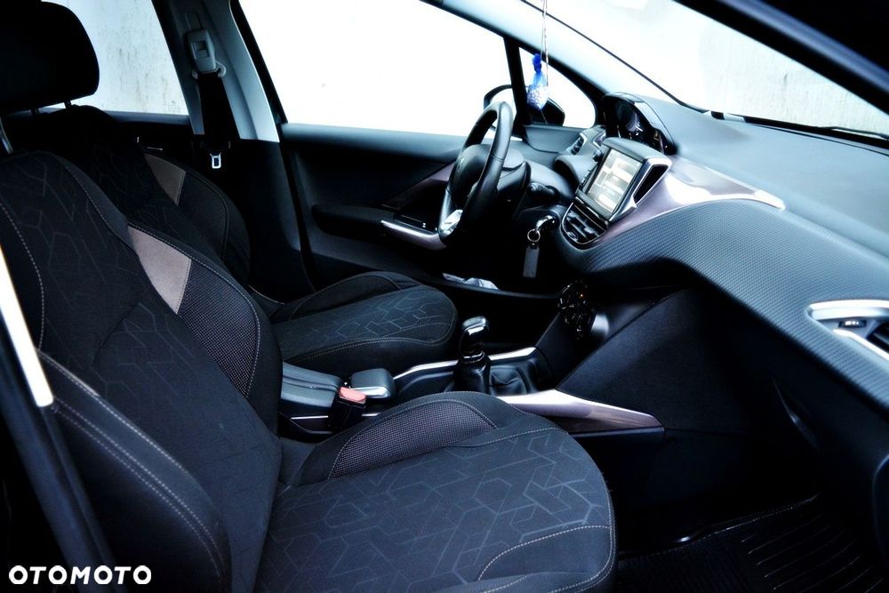 Peugeot 2008 1.2 VTi/Pure Tech Access - 6