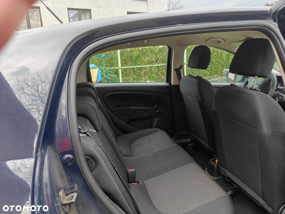 Fiat Grande Punto - 7