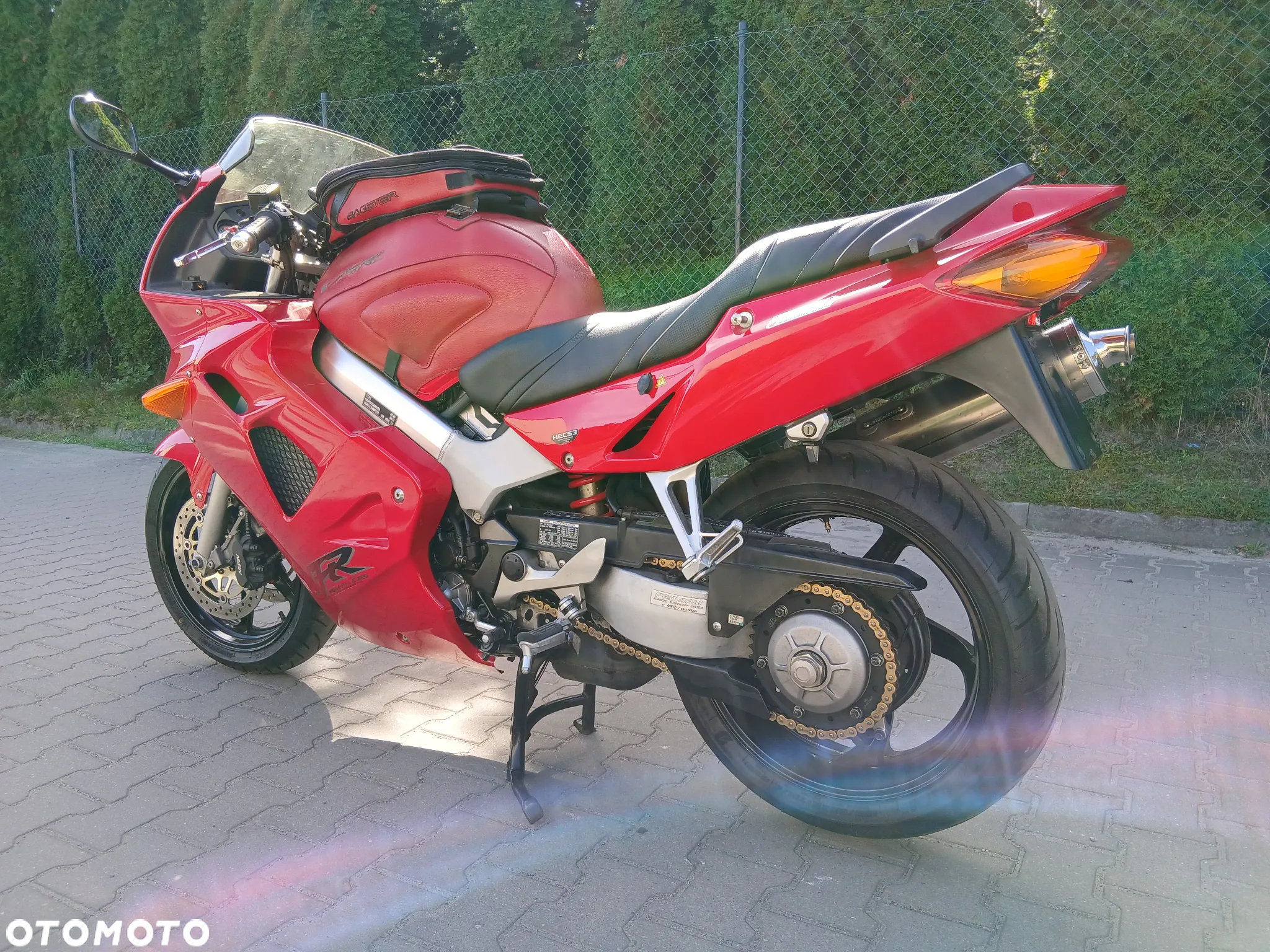 Honda VFR - 4