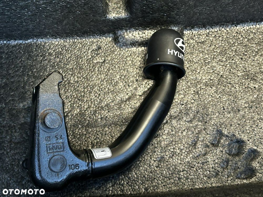 Hyundai Kona 1.6 T-GDI DCT 4WD Premium - 35