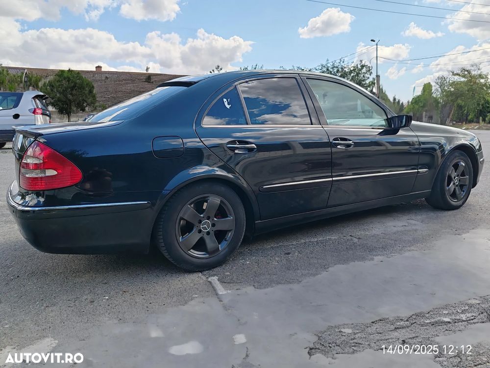 Mercedes-Benz E - 5