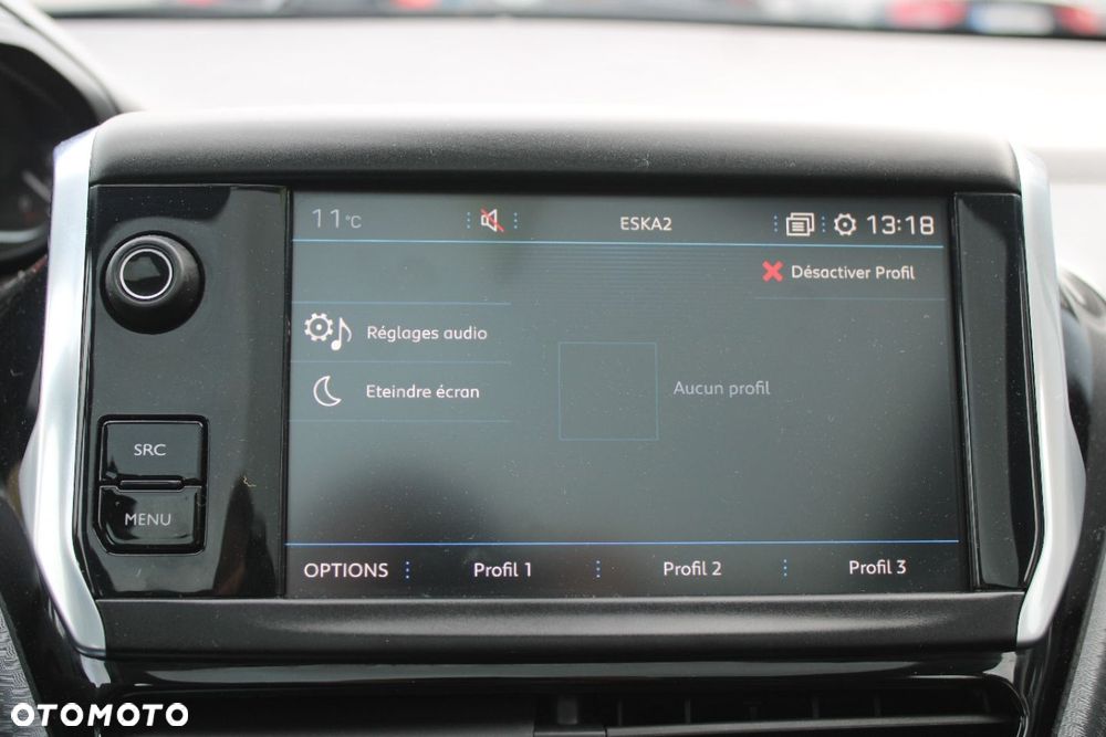 Peugeot 208 - 37