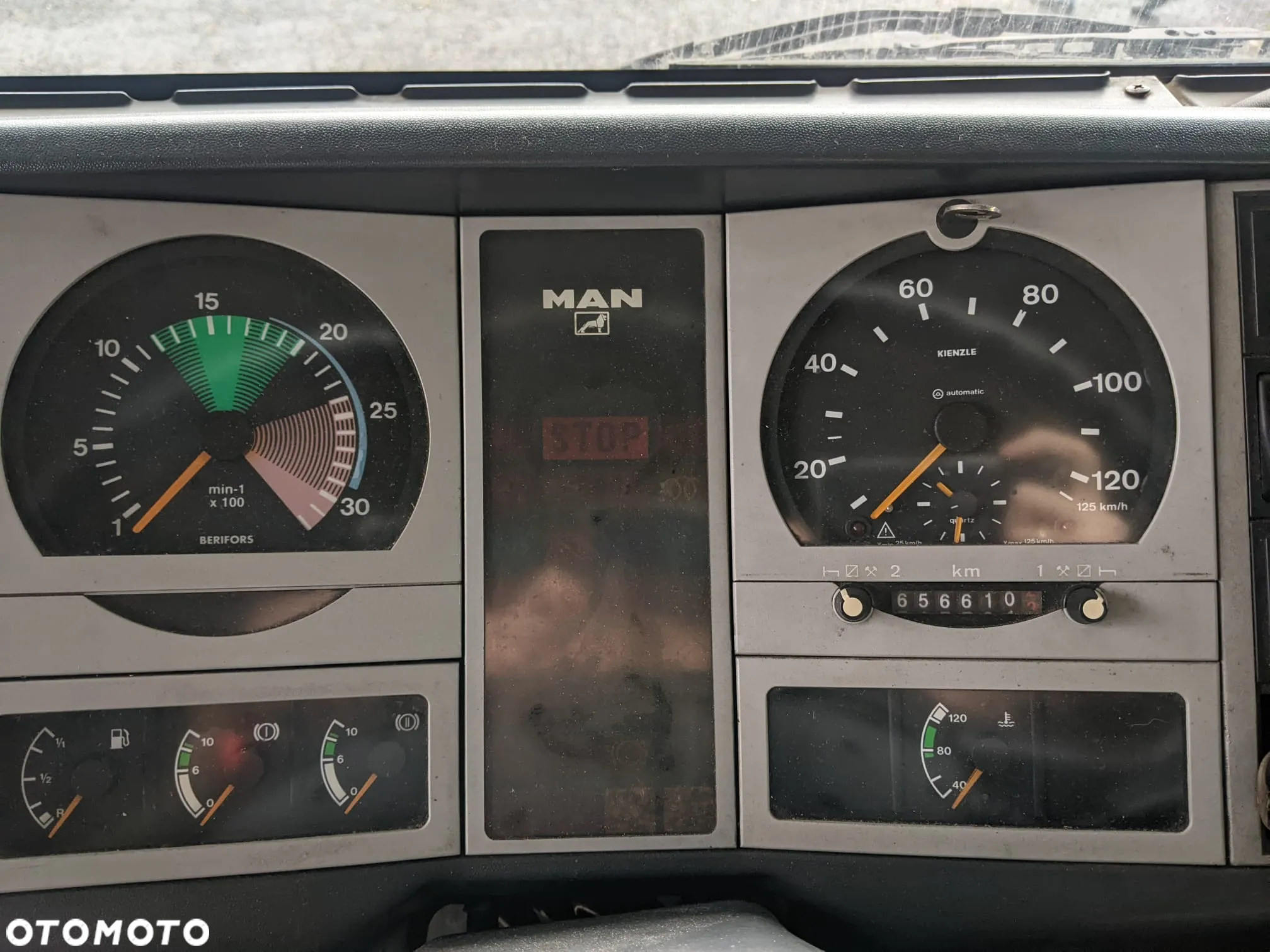 MAN L2000 - 12
