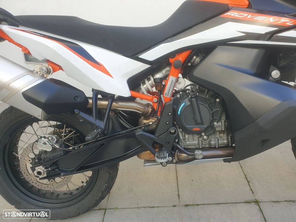 KTM 890 R - 8