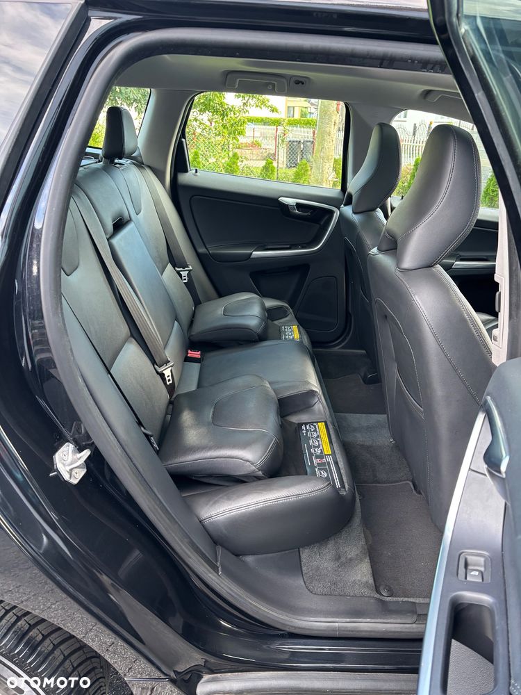 Volvo XC 60 D4 Geartronic Summum - 26