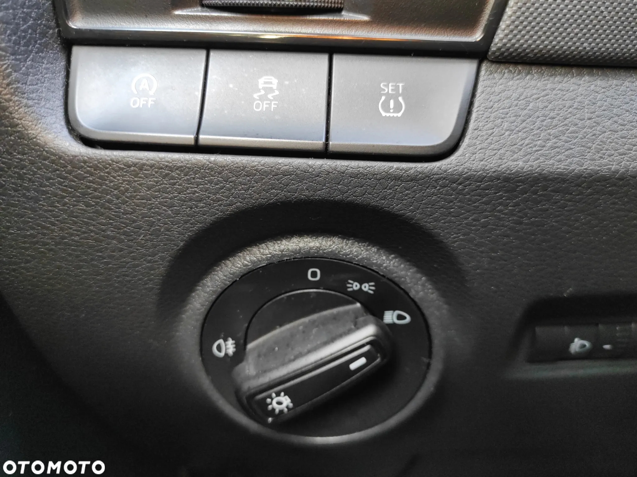 Skoda Fabia 1.2 TSI Active - 20