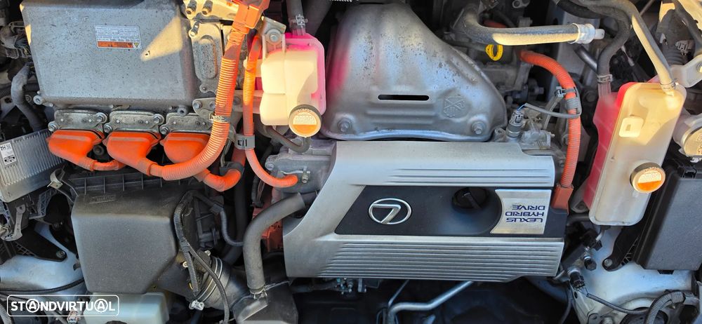Lexus NX 300h F Sport 4WD - 17