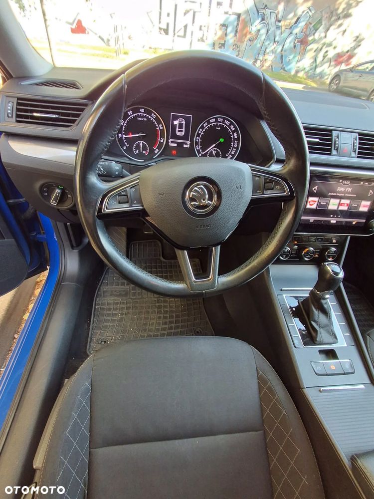 Skoda Superb 1.5 TSI ACT Active DSG - 31