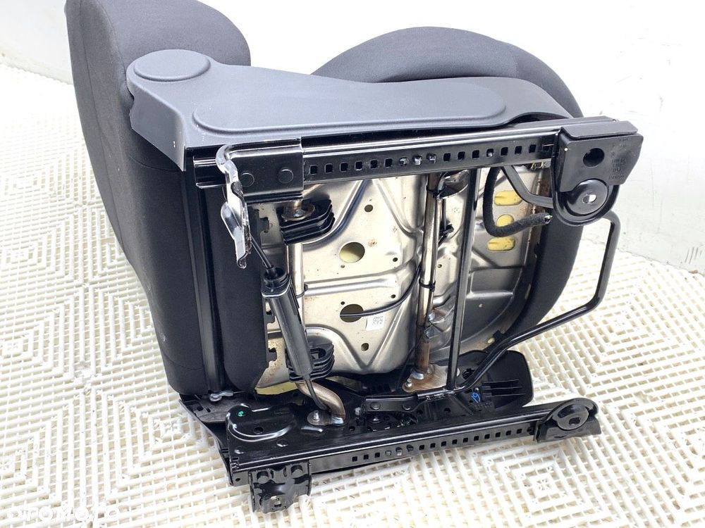 FOTEL PRAWY PRZÓD  FIAT 500 (312_) 2007 - 2022 1.0 Mild Hybrid (312.AYD1B) 51 kW [69 KM] Hybryda - 5