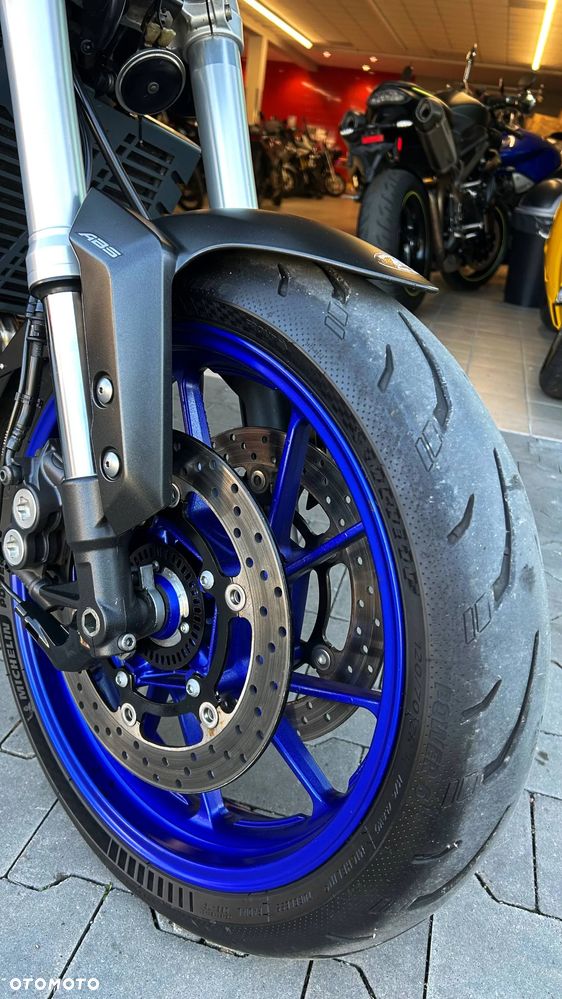 Yamaha MT - 9