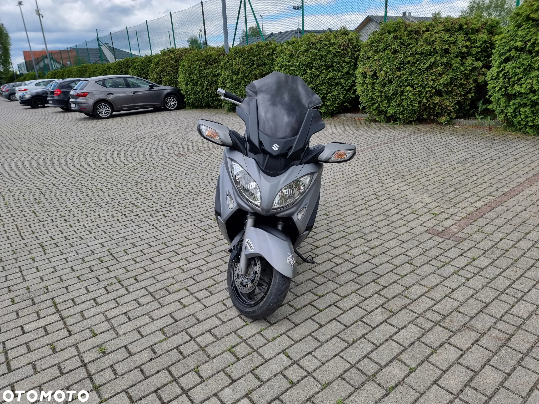 Suzuki Burgman - 9