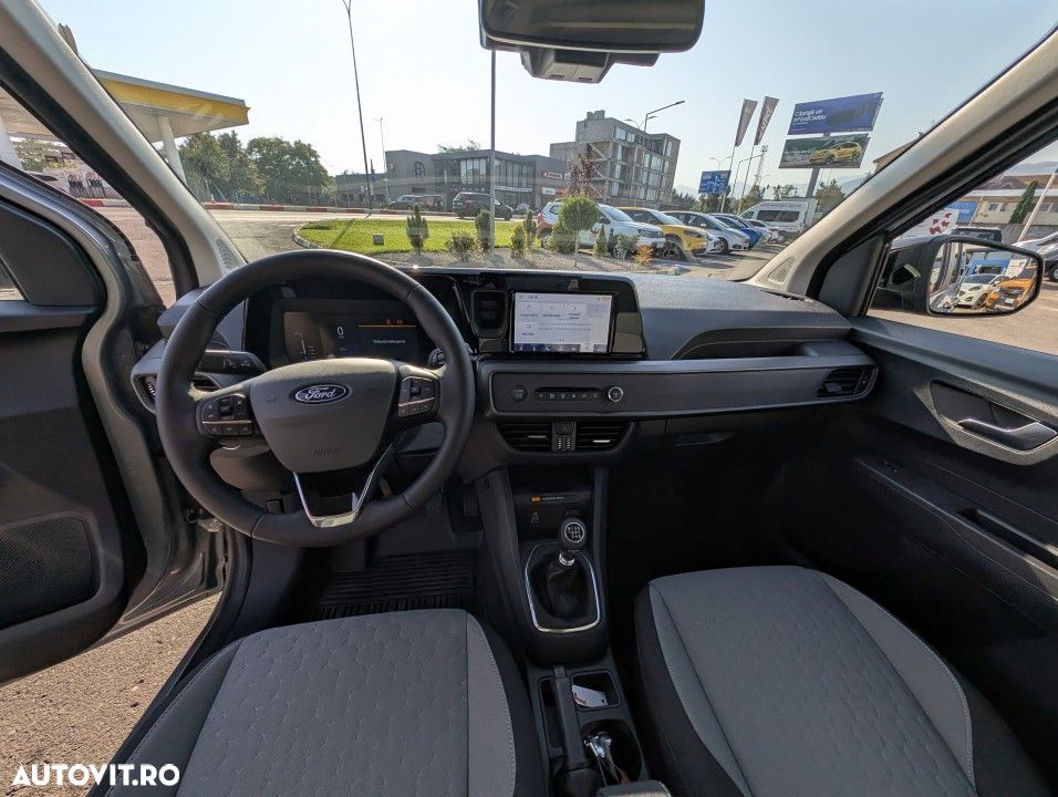 Ford Tourneo Courier - 14