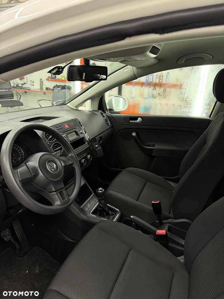 Volkswagen Golf Plus - 11