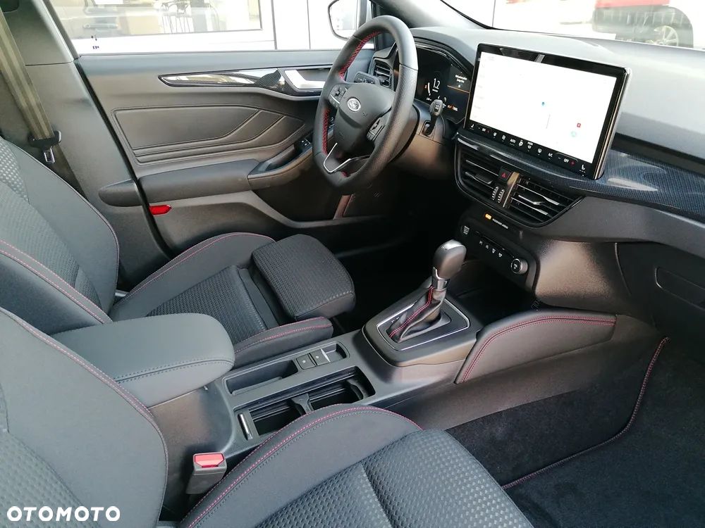 Ford Focus 1.0 EcoBoost mHEV ST-Line X - 18