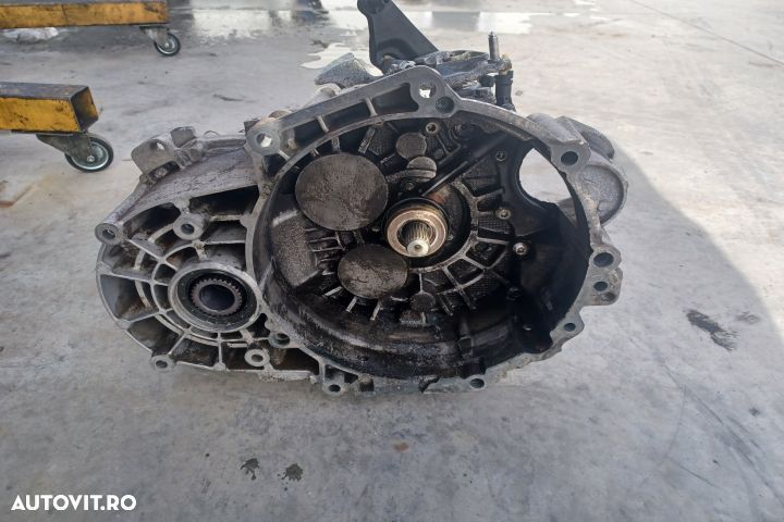 CUTIE DE VITEZE 4X4 TIP MOTOR CFGB 2.0 TDI Skoda Superb 2 [facelift] - 2