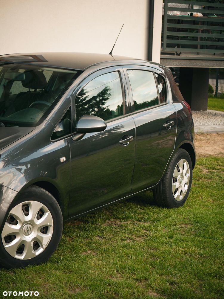 Opel Corsa 1.4 16V Sport - 11
