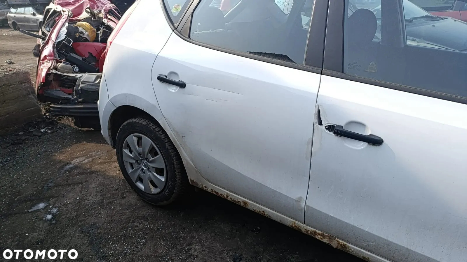 33836 hyundai i30 1.6 crdi 90 km D4FB na części kod lakieru 7F - 14