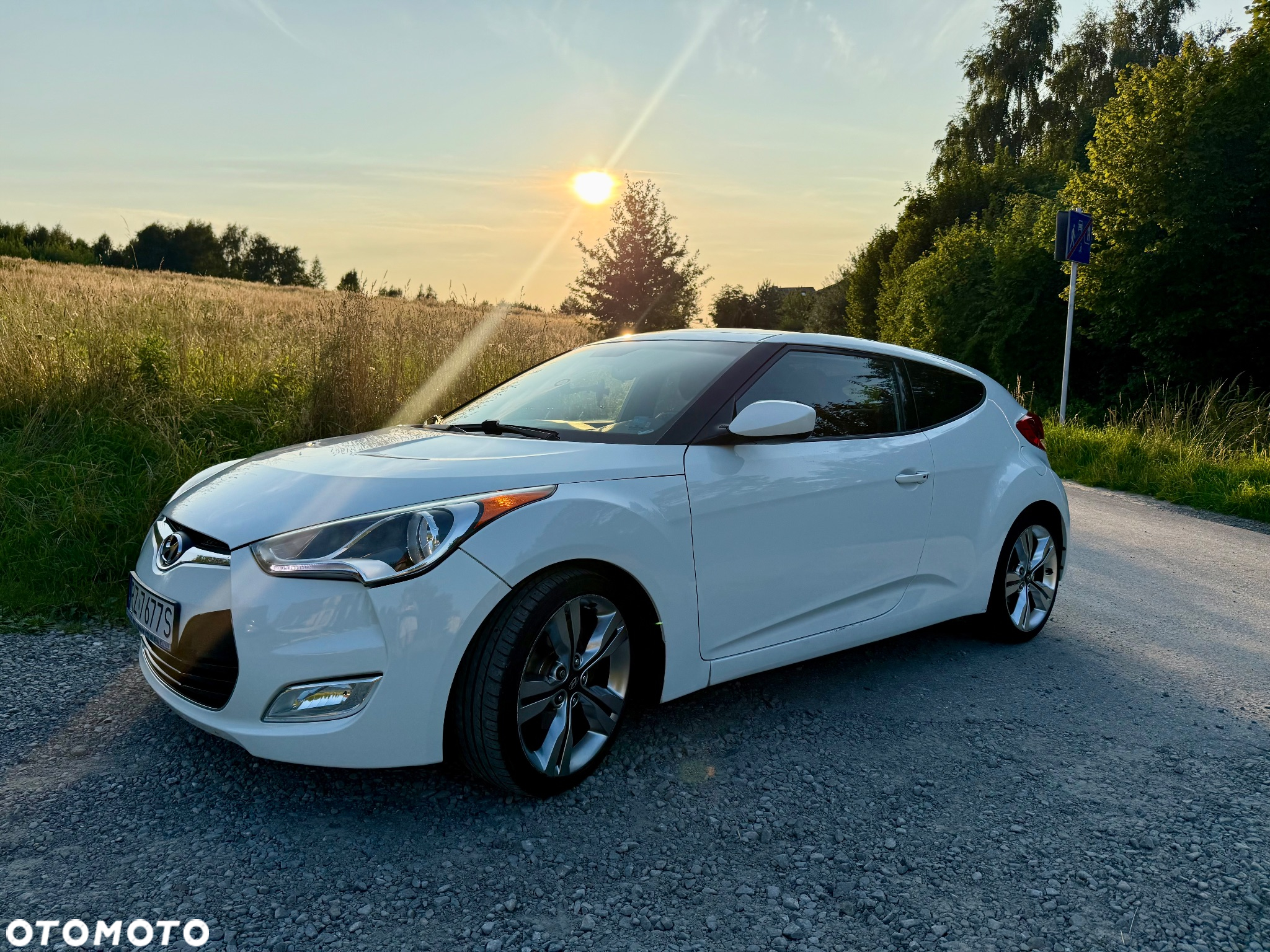 Hyundai Veloster 1.6 GDI Premium - 5