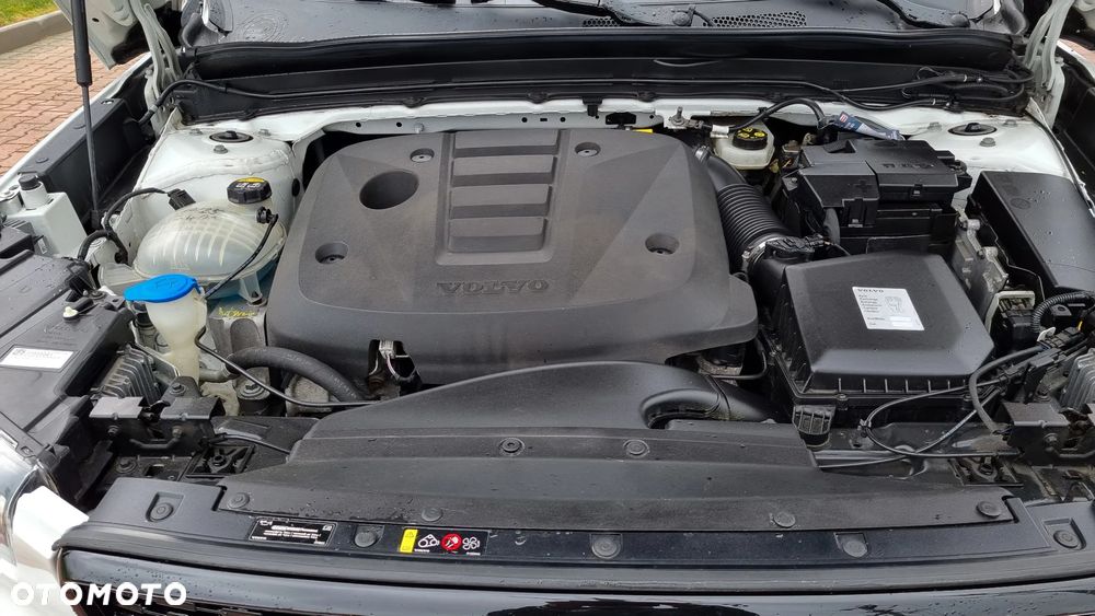 Volvo XC 40 D3 SCR R-Design - 38