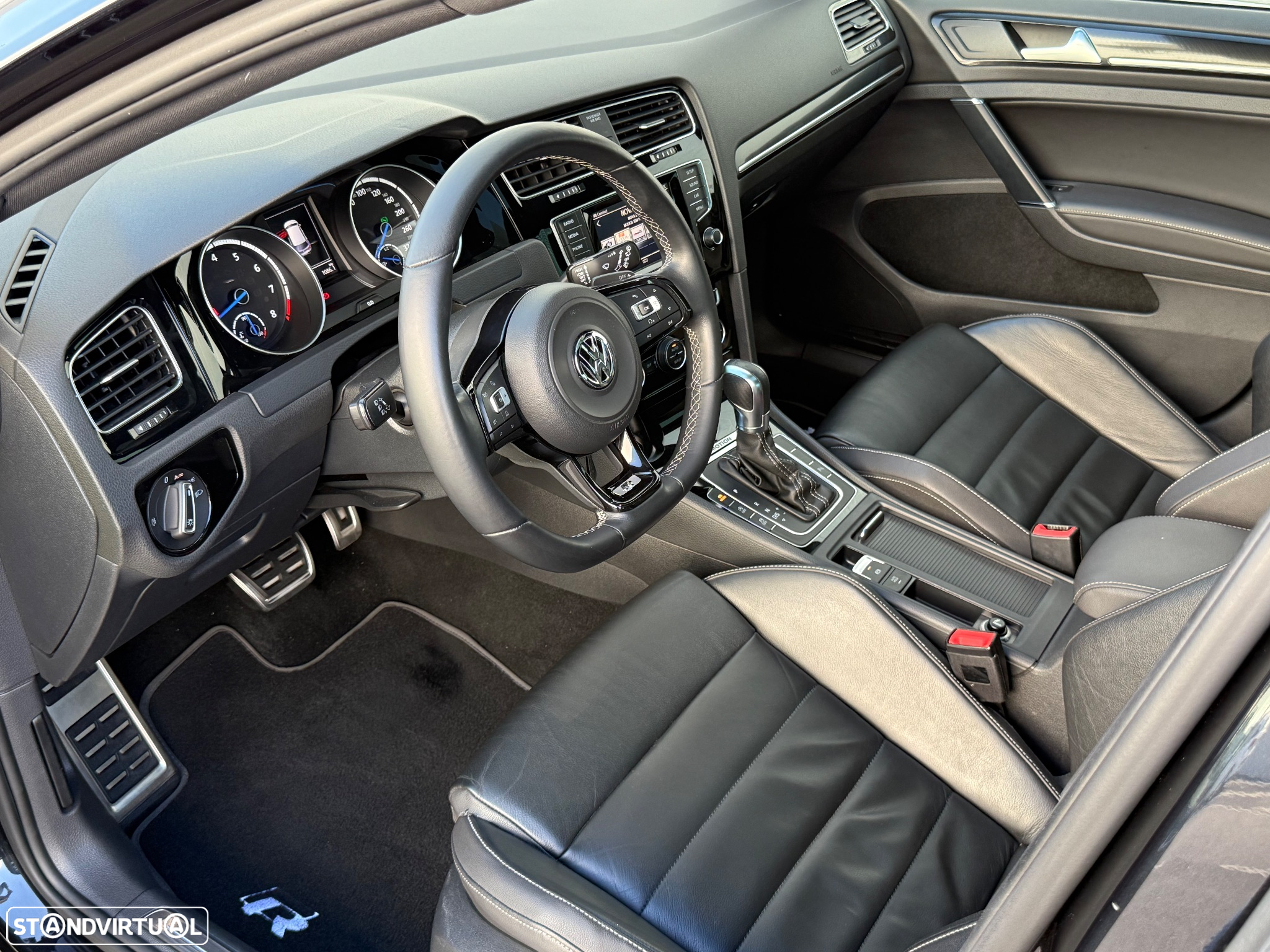 VW Golf 2.0 TSi R DSG - 7