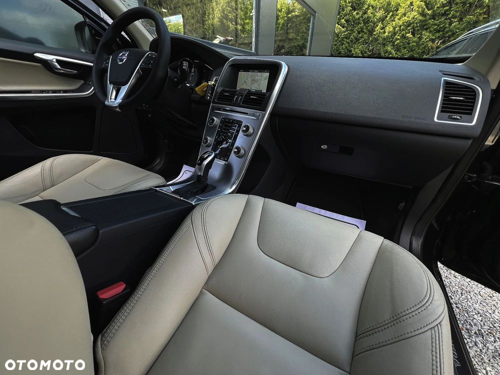 Volvo XC 60 - 18