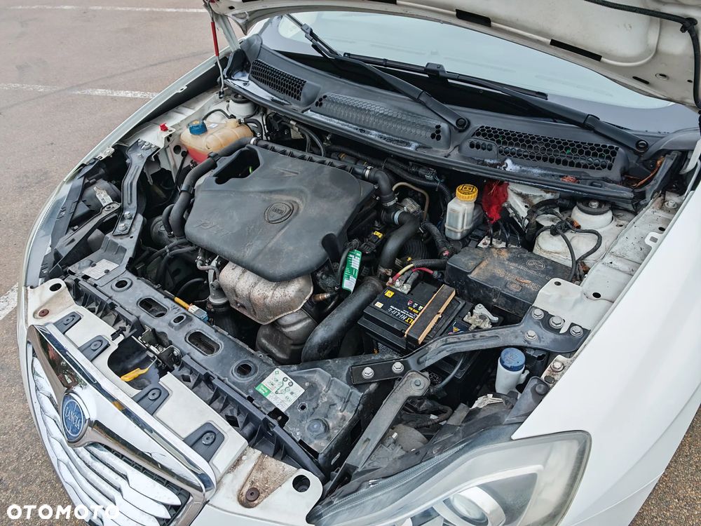 Lancia Delta 1.4 T-Jet 16v Oro - 21