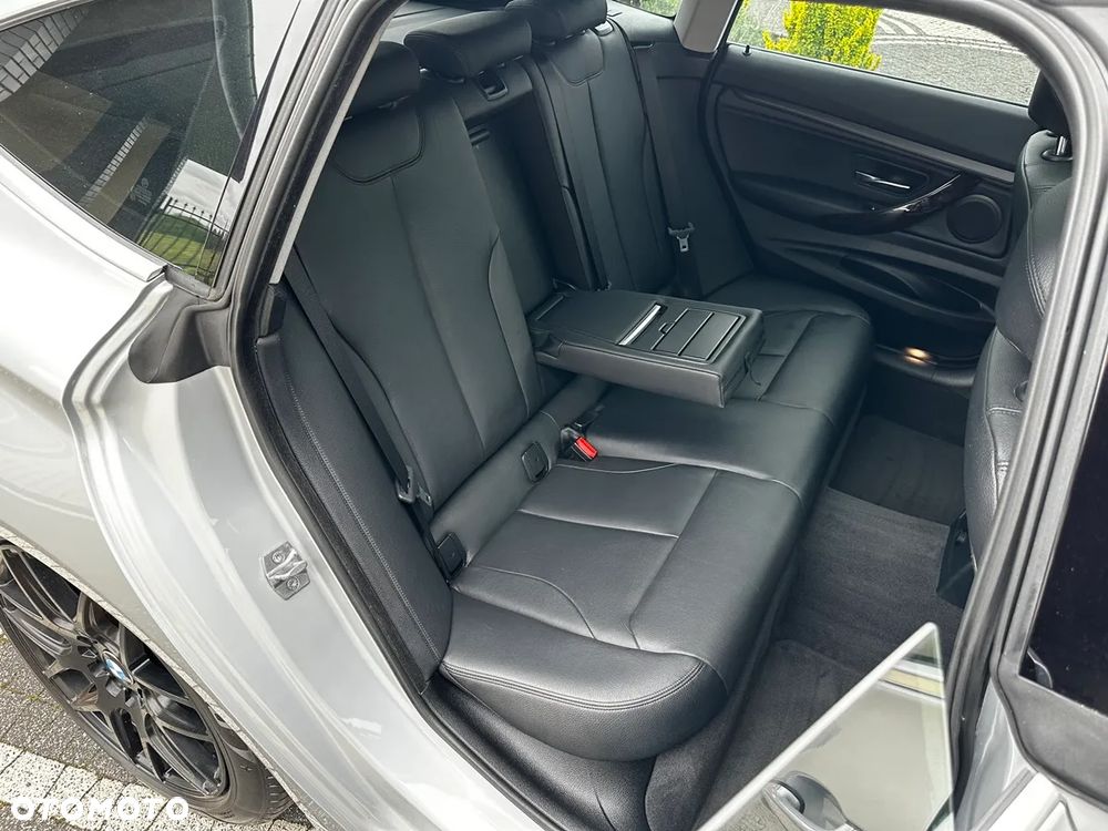 BMW 3GT 335i xDrive Sport Line - 36