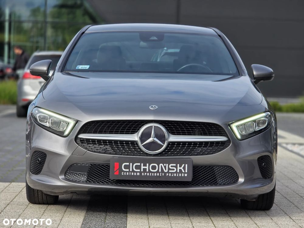 Mercedes-Benz Klasa A 180 Edycja specjalna 7G-DCT - 39